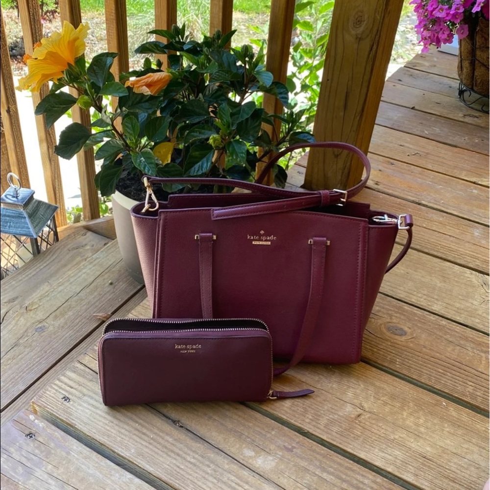 Kate spade purse and wallet